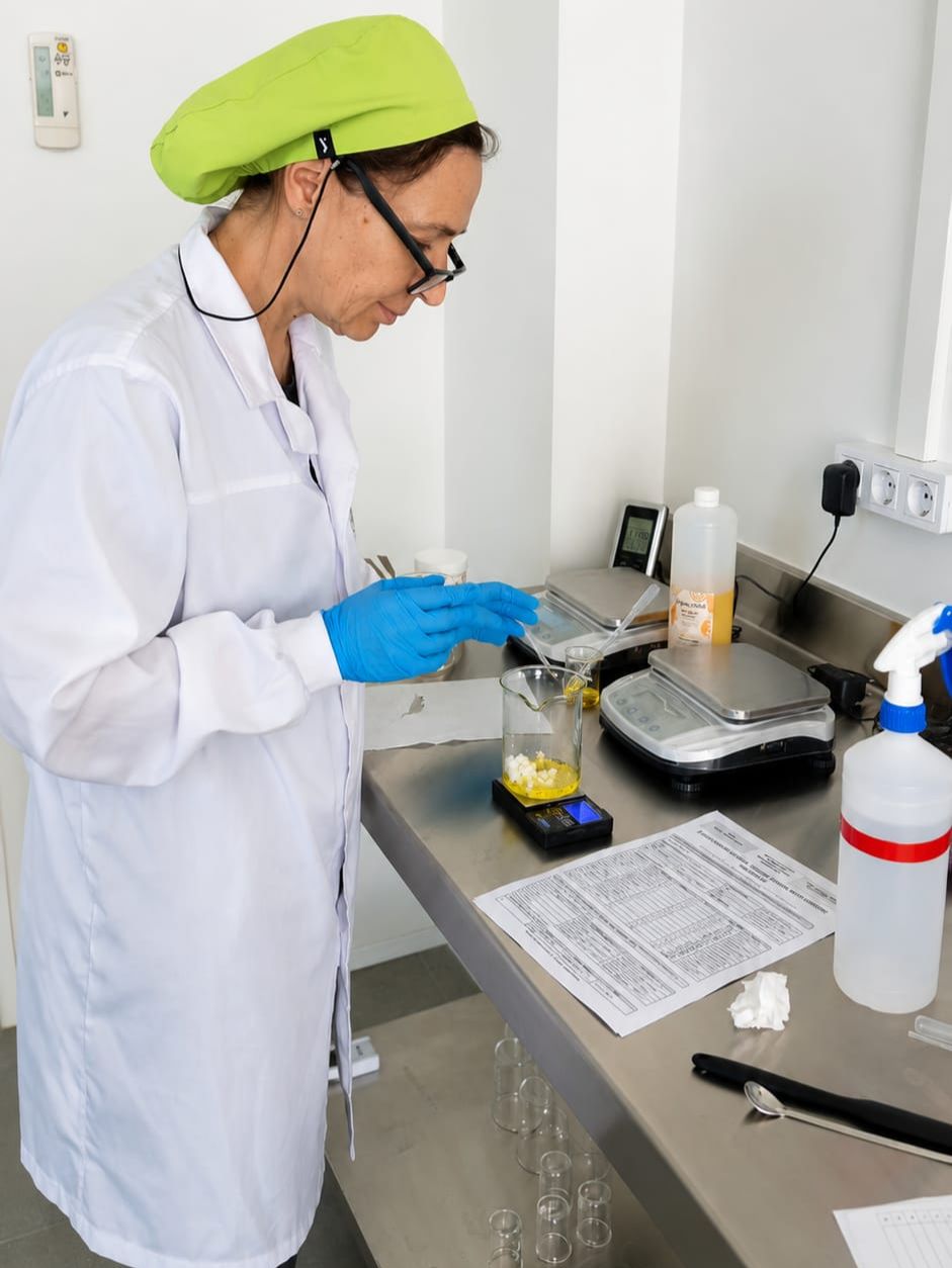 Detrás del laboratorio